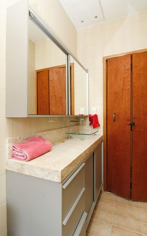 Casa para alugar com 156m², 3 quartos e 2 vagasBanheiro