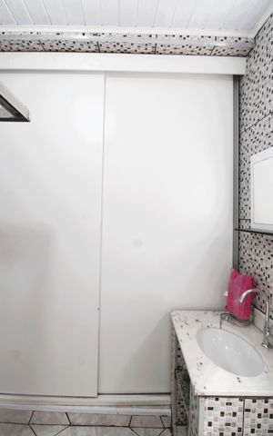 Casa para alugar com 156m², 3 quartos e 2 vagasBanheiro de serviço