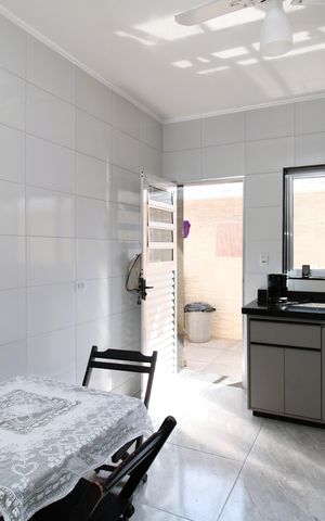 Casa para alugar com 156m², 3 quartos e 2 vagasCozinha