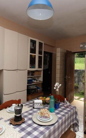 Casa à venda com 2070m², 3 quartos e 3 vagas Casa à venda com 2070m², 3 quartos e 3 vagasCozinha