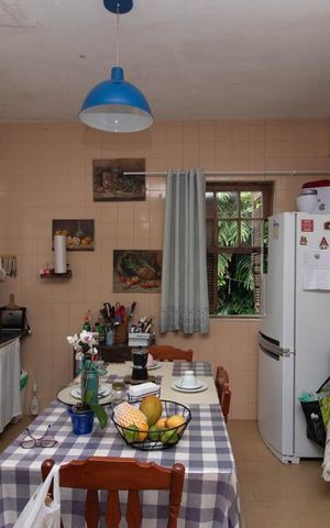 Casa à venda com 2070m², 3 quartos e 3 vagas Casa à venda com 2070m², 3 quartos e 3 vagasCozinha