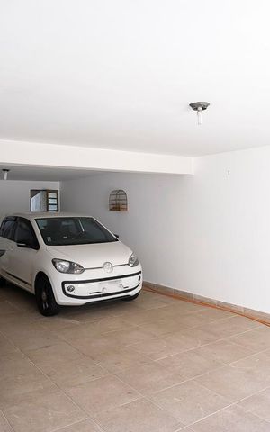 Casa à venda com 216m², 2 quartos e 4 vagasGaragem