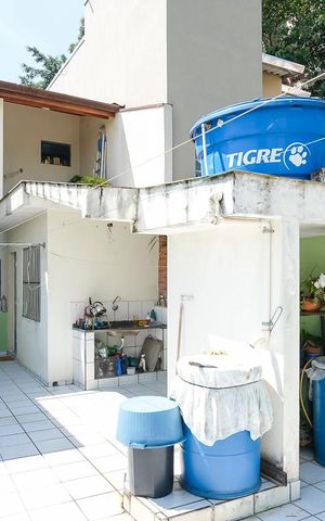 Casa à venda com 216m², 2 quartos e 4 vagasVaranda