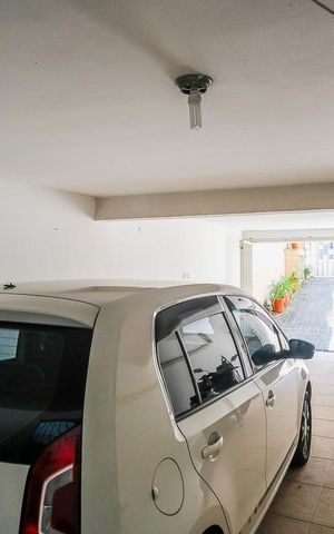 Casa à venda com 216m², 2 quartos e 4 vagasGaragem