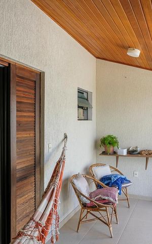 Casa à venda com 216m², 2 quartos e 4 vagasVaranda da suíte 1