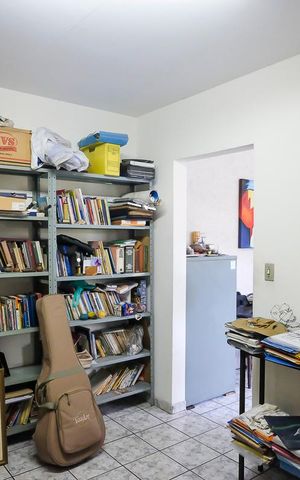 Casa à venda com 216m², 2 quartos e 4 vagasEdícula