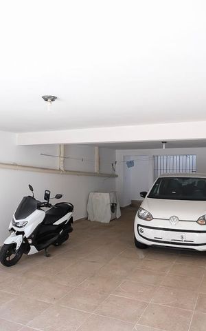 Casa à venda com 216m², 2 quartos e 4 vagasGaragem