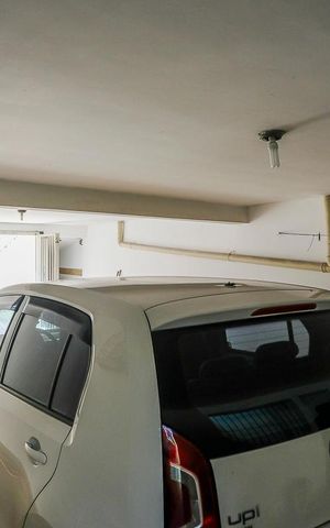 Casa à venda com 216m², 2 quartos e 4 vagasGaragem