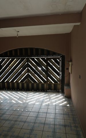 Casa à venda com 192m², 3 quartos e 3 vagasGaragem