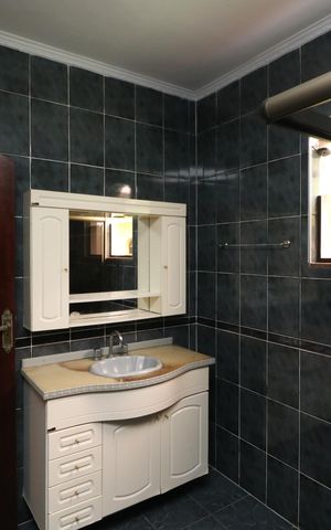 Casa à venda com 192m², 3 quartos e 3 vagasBanheiro
