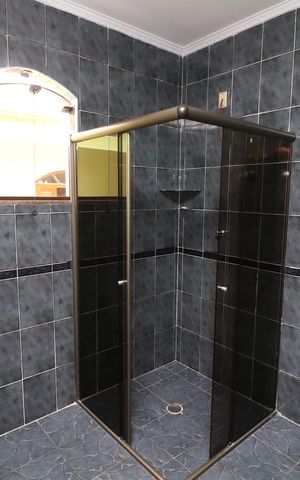 Casa à venda com 192m², 3 quartos e 3 vagasBanheiro