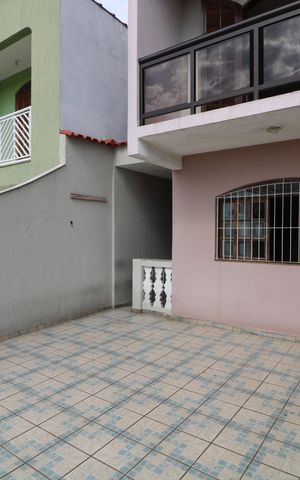 Casa à venda com 192m², 3 quartos e 3 vagasVaranda
