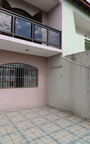 Casa à venda com 192m², 3 quartos e 3 vagasVaranda