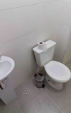 Apartamento à venda com 35m², 2 quartos e sem vaga Apartamento à venda com 35m², 2 quartos e sem vagaBanheiro