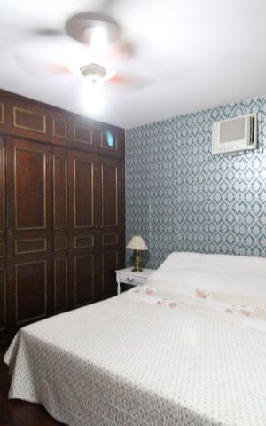Casa à venda com 367m², 4 quartos e 1 vagaSuíte