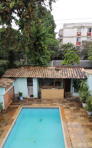 Casa à venda com 367m², 4 quartos e 1 vagaSuíte - Closet/Vista