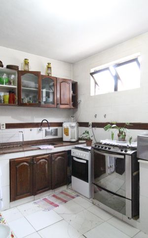 Casa à venda com 367m², 4 quartos e 1 vagaCozinha
