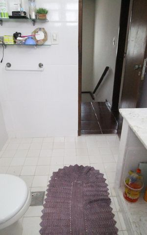 Casa à venda com 367m², 4 quartos e 1 vagaBanheiro social 1