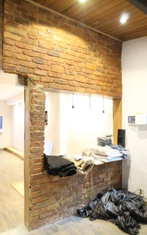 Casa à venda com 367m², 4 quartos e 1 vagaEdícula