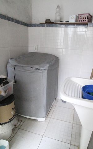 Casa à venda com 367m², 4 quartos e 1 vagaÁrea de serviço
