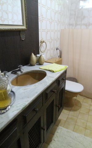 Casa à venda com 367m², 4 quartos e 1 vagaBanheiro social 2