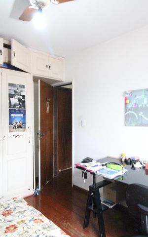 Casa à venda com 367m², 4 quartos e 1 vagaQuarto 2