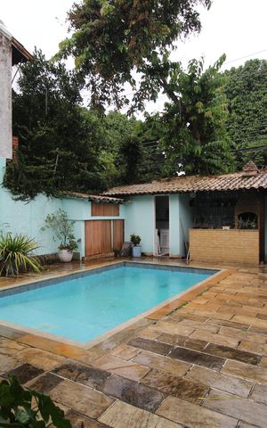 Casa à venda com 367m², 4 quartos e 1 vagaQuintal