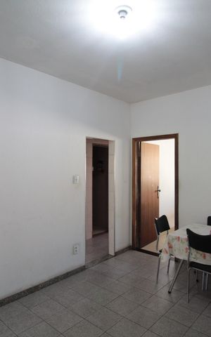 Casa à venda com 270m², 3 quartos e 6 vagasCopa