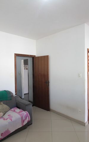 Casa à venda com 270m², 3 quartos e 6 vagasSala