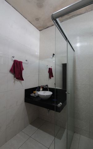 Casa à venda com 270m², 3 quartos e 6 vagasBanheiro da Suite