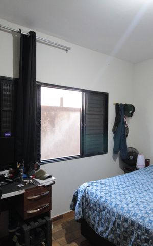 Casa à venda com 270m², 3 quartos e 6 vagasQuarto 2