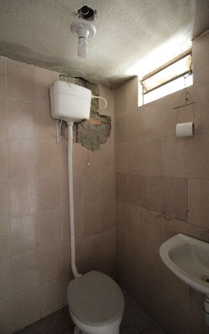 Casa à venda com 270m², 3 quartos e 6 vagasLoja