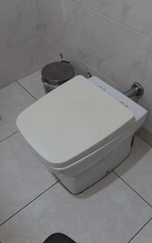 Casa à venda com 270m², 3 quartos e 6 vagasBanheiro da Suite