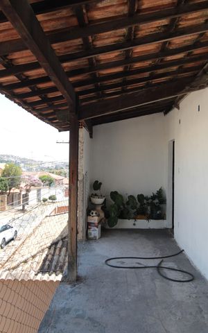 Casa à venda com 270m², 3 quartos e 6 vagasVaranda