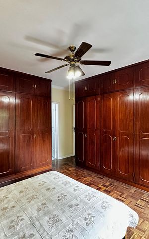 Apartamento à venda com 147m², 3 quartos e 2 vagas Apartamento à venda com 147m², 3 quartos e 2 vagasSuíte