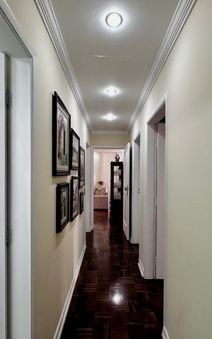 Apartamento à venda com 147m², 3 quartos e 2 vagas Apartamento à venda com 147m², 3 quartos e 2 vagasCorredor Quartos
