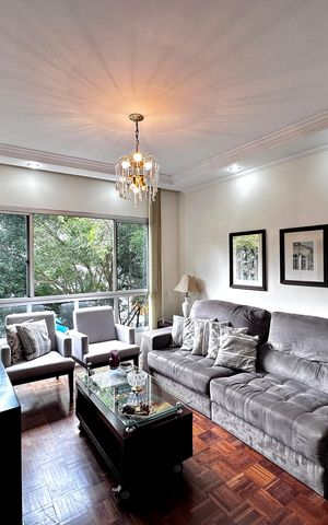 Apartamento à venda com 147m², 3 quartos e 2 vagas Apartamento à venda com 147m², 3 quartos e 2 vagasSala
