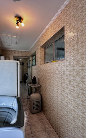 Apartamento à venda com 147m², 3 quartos e 2 vagas Apartamento à venda com 147m², 3 quartos e 2 vagasÁrea de Serviço