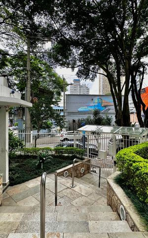 Apartamento à venda com 147m², 3 quartos e 2 vagas Apartamento à venda com 147m², 3 quartos e 2 vagasEntrada