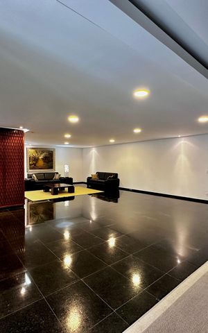 Apartamento à venda com 147m², 3 quartos e 2 vagas Apartamento à venda com 147m², 3 quartos e 2 vagasHall Social Bloco