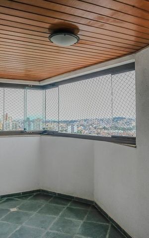 Apartamento à venda com 130m², 3 quartos e 3 vagasVaranda