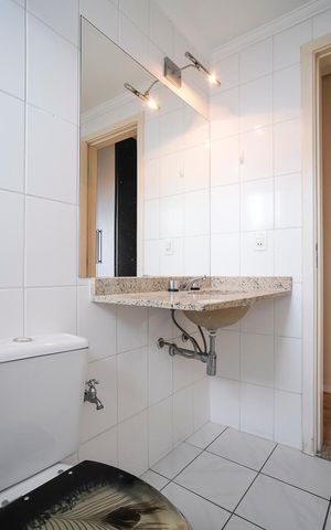 Apartamento à venda com 130m², 3 quartos e 3 vagasBanheiro da suíte 2