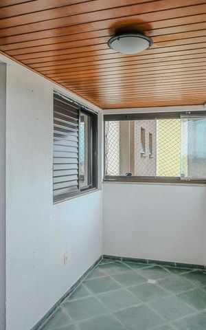 Apartamento à venda com 130m², 3 quartos e 3 vagasVaranda