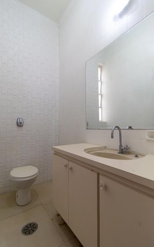 Casa de condomínio para alugar com 250m², 3 quartos e 4 vagas Casa de condomínio para alugar com 250m², 3 quartos e 4 vagasLavabo