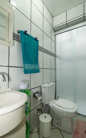 Casa à venda com 185m², 3 quartos e 2 vagasBanheiro