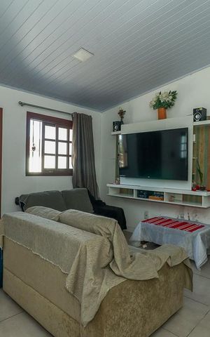 Casa à venda com 185m², 3 quartos e 2 vagasSala