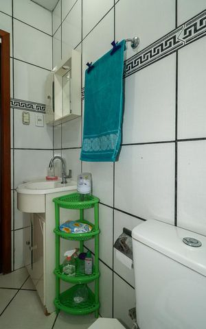Casa à venda com 185m², 3 quartos e 2 vagasBanheiro