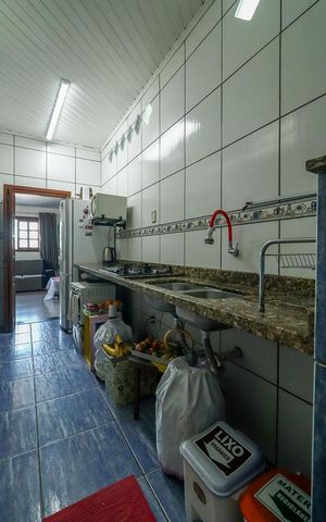 Casa à venda com 185m², 3 quartos e 2 vagasCozinha