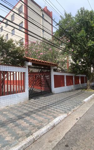 Apartamento à venda com 42m², 1 quarto e 1 vaga Apartamento à venda com 42m², 1 quarto e 1 vagaFachada + placa