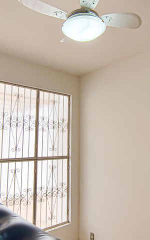 Casa de condomínio à venda com 223m², 4 quartos e 2 vagas Casa de condomínio à venda com 223m², 4 quartos e 2 vagasQuarto 3